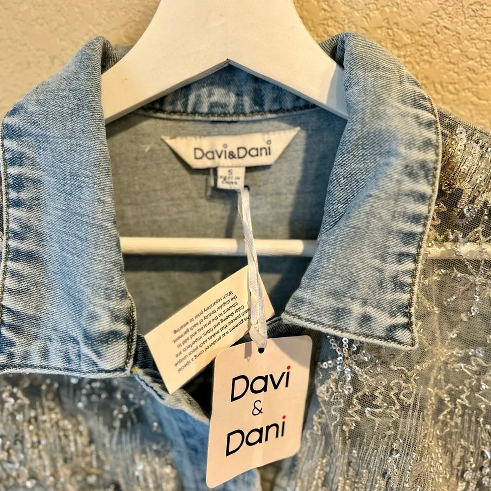 DAVI & DANI NWT Light Blue Cropped Denim Jacket with Sheer Embellishments Size S - Picture 8 of 13